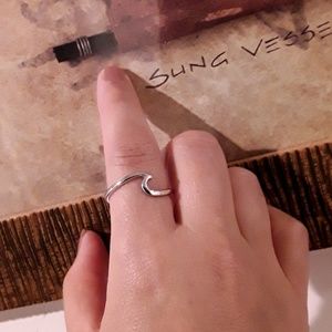 F3 NEW Beach Wave Double CZ Sided Ring